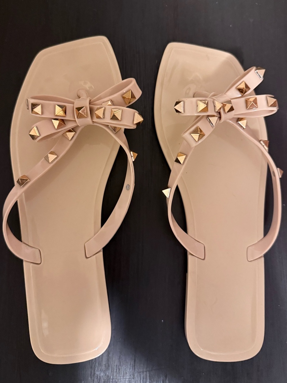 Nude Studded Bow Thong Sandals - Women's Summer Flip Flops